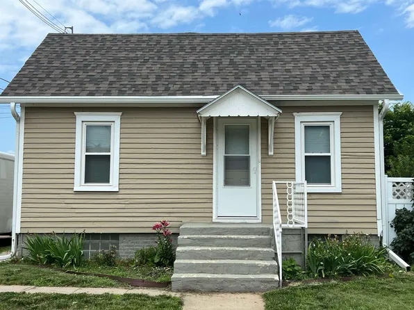 340 E 6th St, Minden, NE 68959
