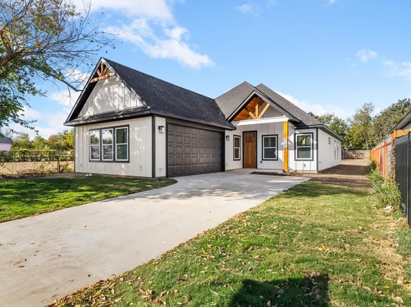3766 Waldorf St, Fort Worth, TX 76119