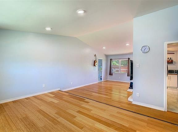 4th image of 4629 Huntington Dr
