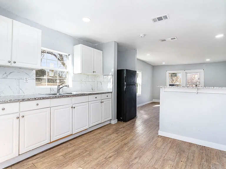 1406 Galloway Ave — Photo 3