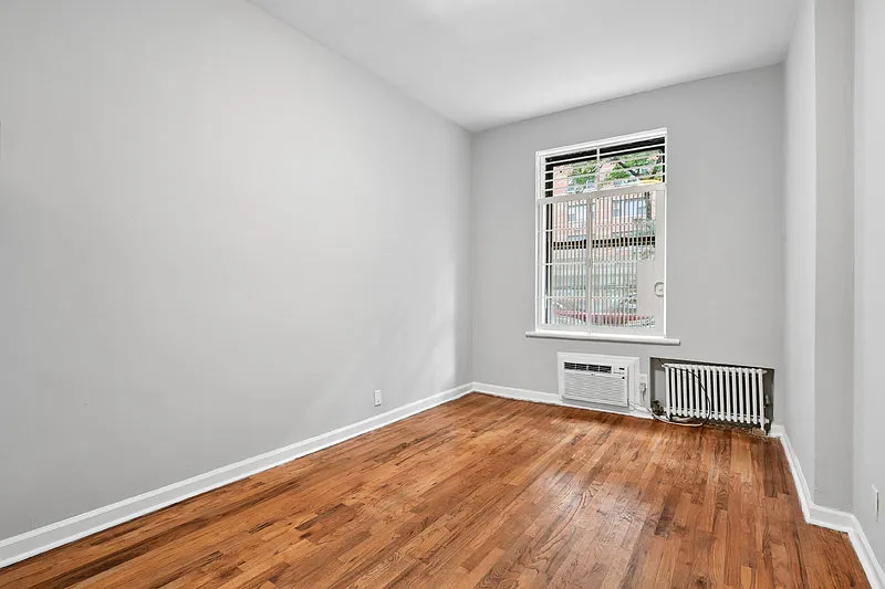 311 E 73rd St #1B