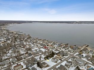 15 Osprey Rd E, Niantic, CT 06357