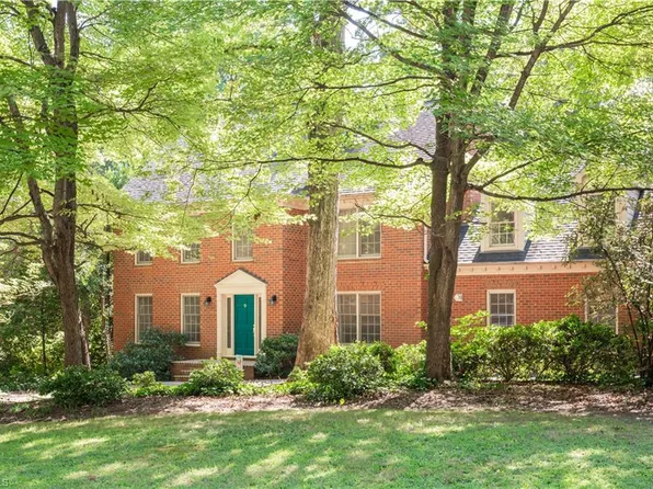 9 Wedgewood Ct, Greensboro, NC 27403