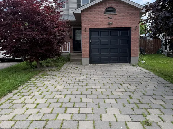 252 Simpson Cres, London, ON N5V 5E1