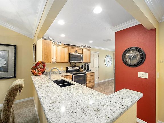5th image of 978 Koller Ct