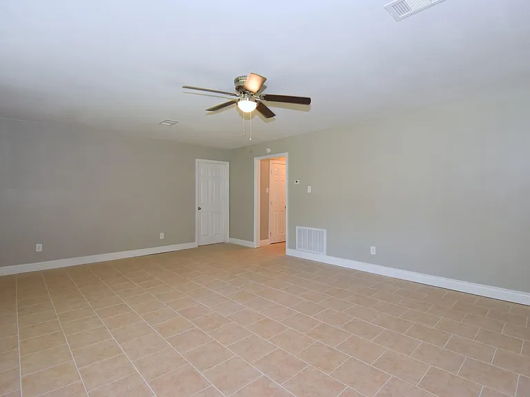 3615 Willie Way — Photo 6