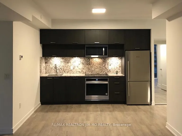 50 McCaul St #1212 — Photo 4