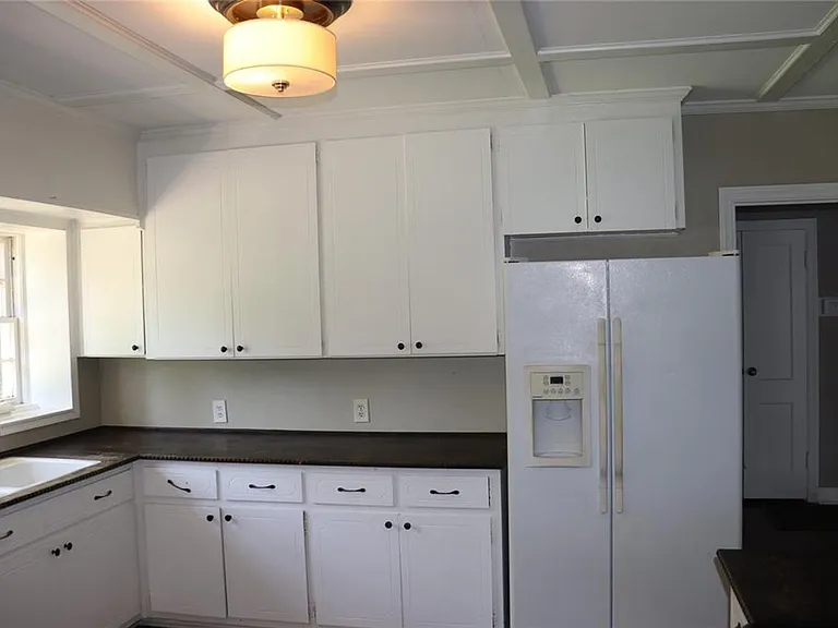 2781 Ashley Ave — Photo 8