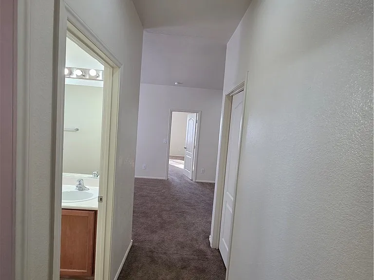 731 Emerald Idol Pl — Photo 48