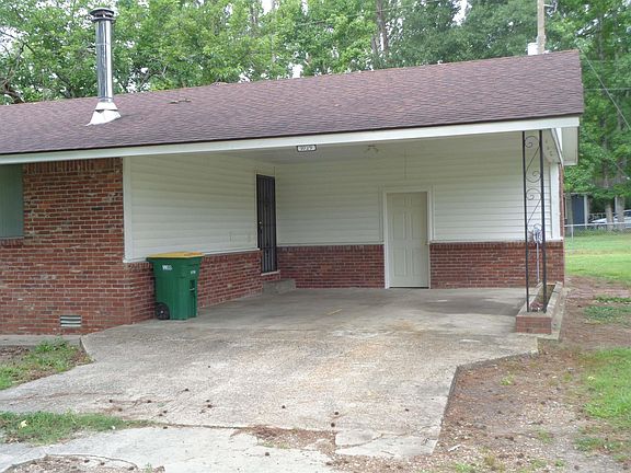 3rd image of 9729 Lanehart Rd