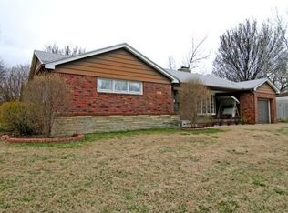 6027 E Castle Dr, Wichita, KS 67218