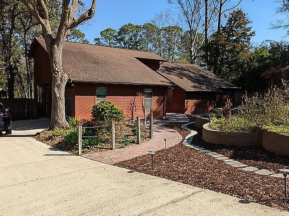3rd image of 4615 Baybrook Dr