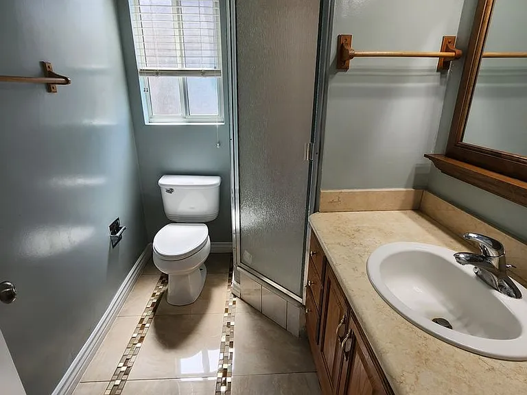 14020 Faust Ave — Photo 16