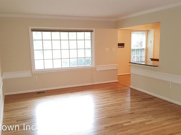 2nd image of 6 Tisberry Hill Ct