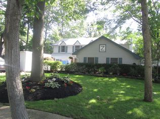 123 Orienta Ave, Lake Grove, NY 11755