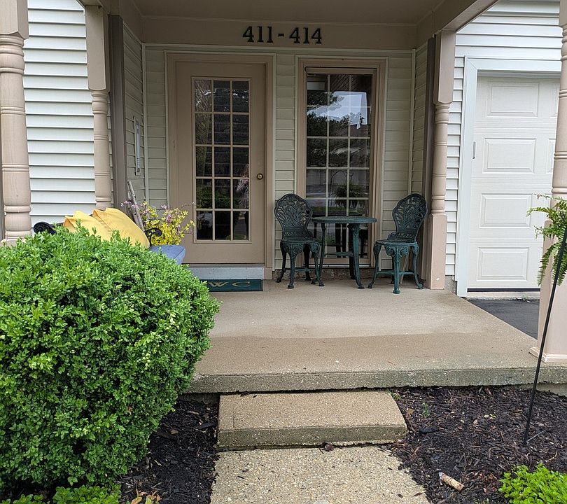 2nd image of 412 Dunham Pl #412