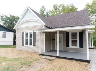 421 S Main St, Huntsville, MO 65259