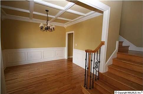 2nd image of 120 Rainbow Glen Cir