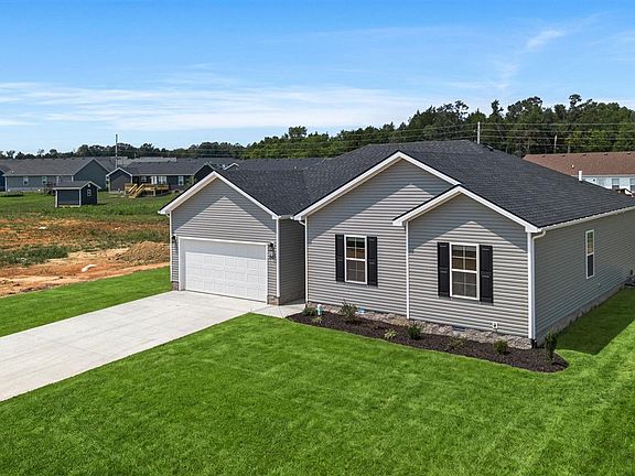 4th image of 847 Alberta Dr