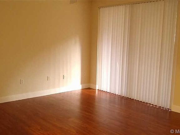 4th image of 2564 Centergate Dr APT 102