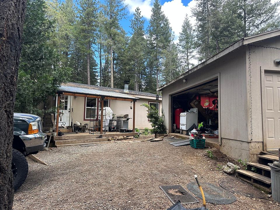 2nd image of 15691 Phillips Rd