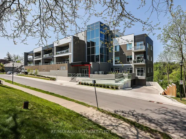 77 Yates St #505, Saint Catharines, ON L2R 5R7