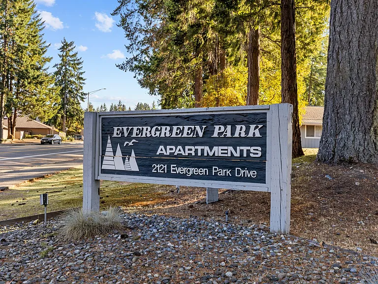 Evergreen Park Apartments in Olympia! — Photo 44