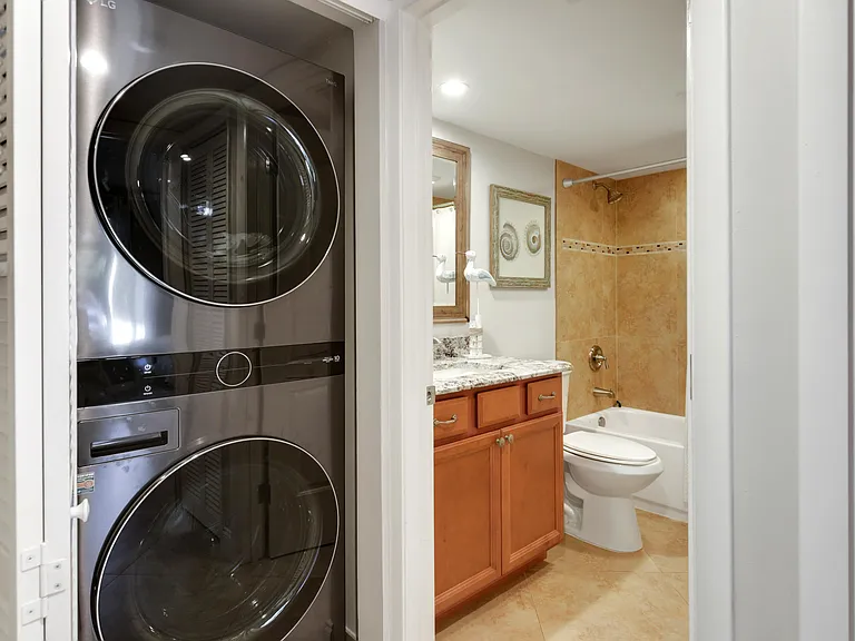 4440 NE Sandpebble Trce #104 — Photo 17
