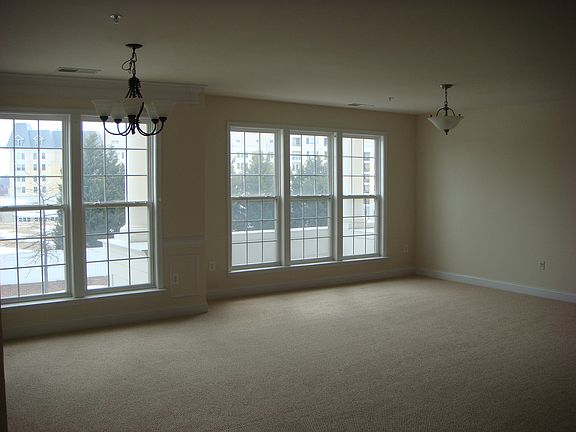5th image of 1625 Piccard Dr APT 204