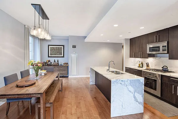 Sold by Isen & Company : Real Estate Advisors | media 14