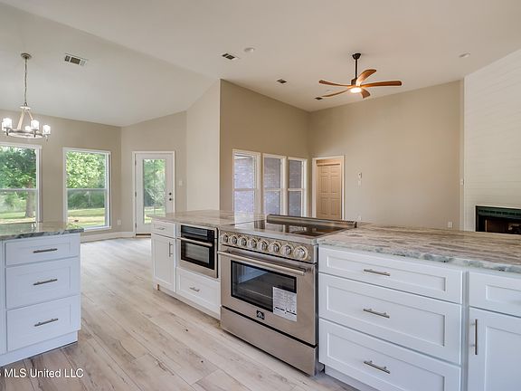 5th image of 6716 Country Pines Ln