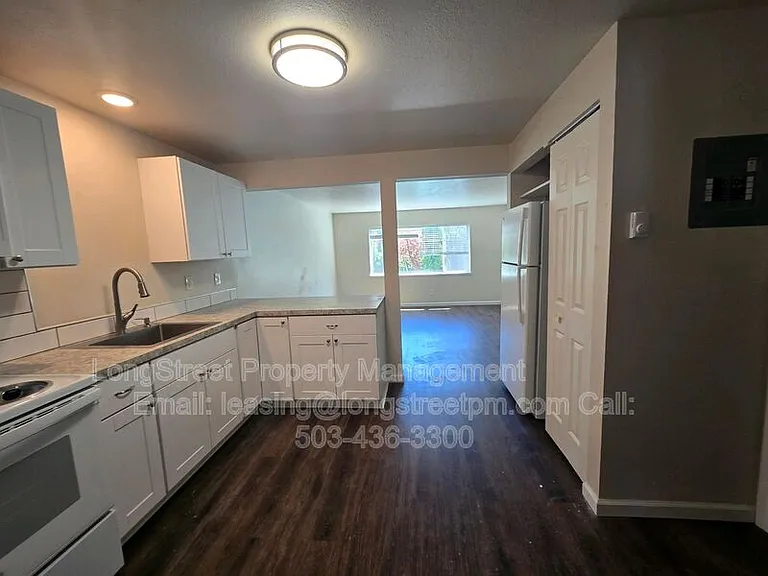 234 NW 21st St #6 — Photo 5
