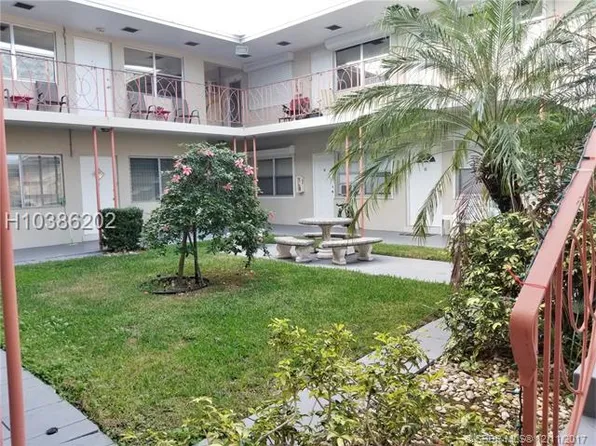 2000 Buchanan St APT 6, Hollywood, FL 33020