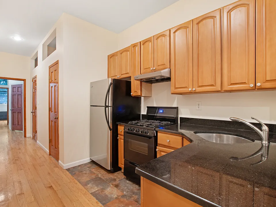 529 E 13th St #1A