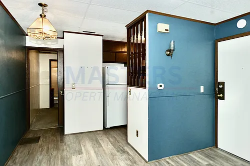 136 N Fulton St Photo 1