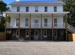 1061 72nd St, Elberon, IA 52225