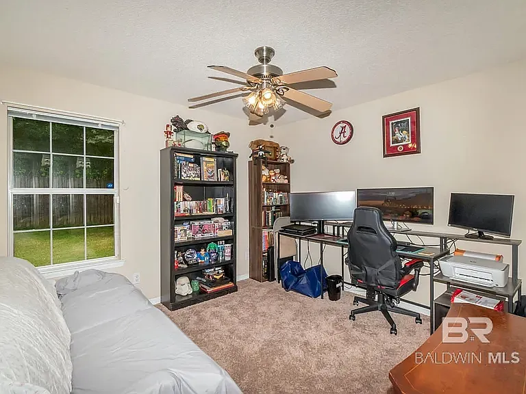 8816 Spring Grv N — Photo 9