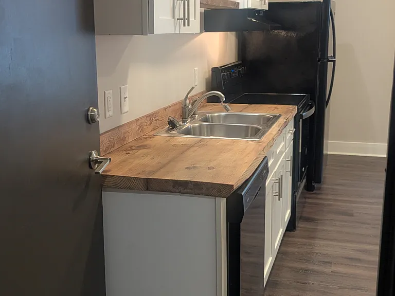4 S King St #207 — Photo 12