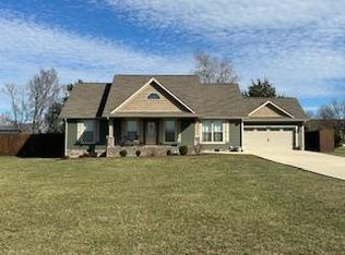 150 Glory Ln, Cookeville, TN 38506