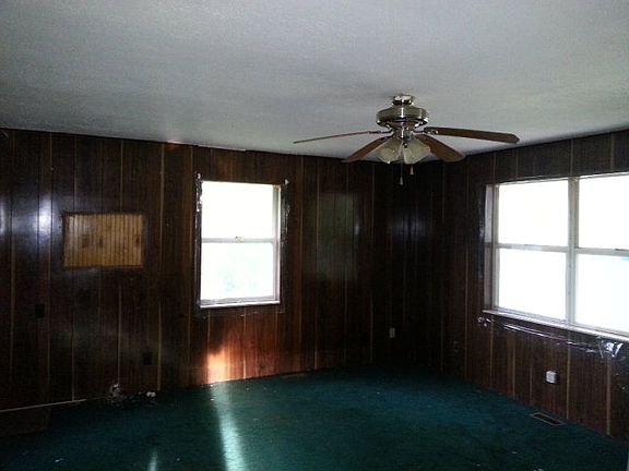 3rd image of 100 Bray Dr