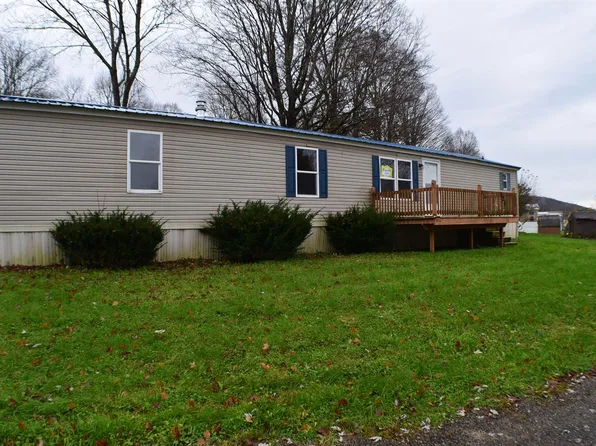 124 Cherry Dr, Endicott, NY 13760