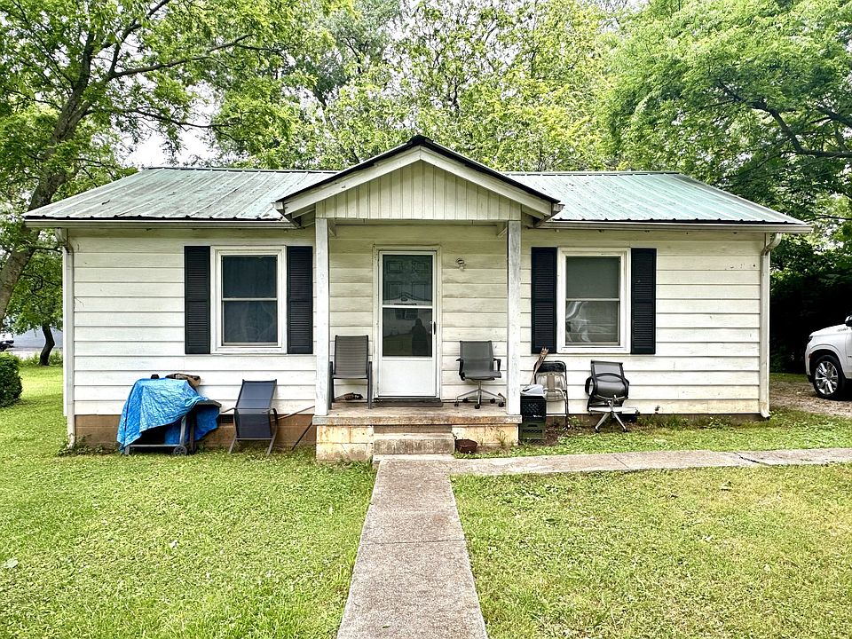 1st image of 715 Poplar Ave
