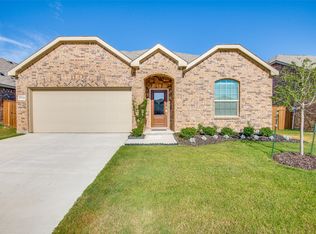 3213 Elk Camp Rd, Aubrey, TX 76227