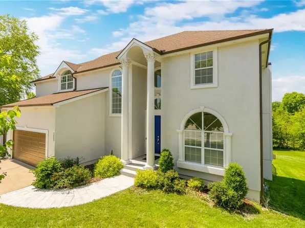 2603 SW Shadow Creek Ct, Blue Springs, MO 64015