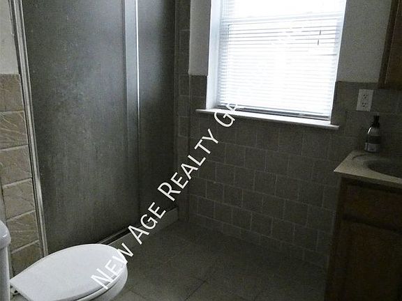 4th image of 1238 S 45th St Unit 1