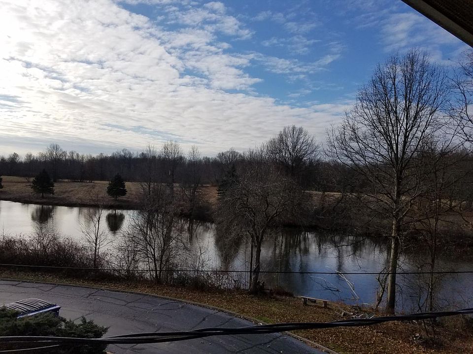 Beautiful lake views from apartment balcone