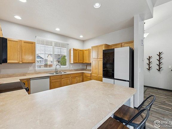 3rd image of 2936 Aspen Ave