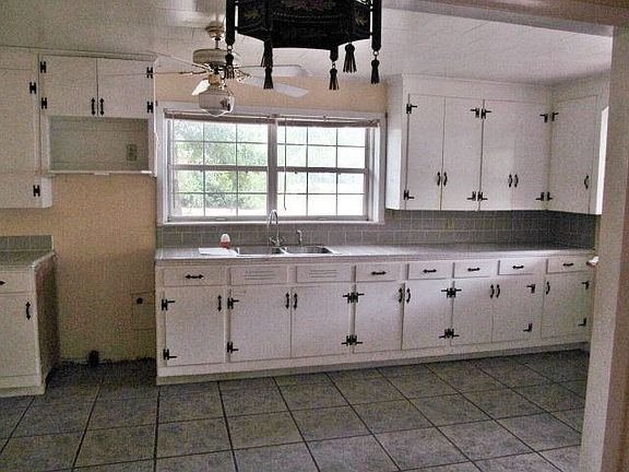 5th image of 161 N Dalton St
