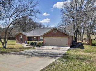 283 Skyview Dr, Kingsland, TX 78639