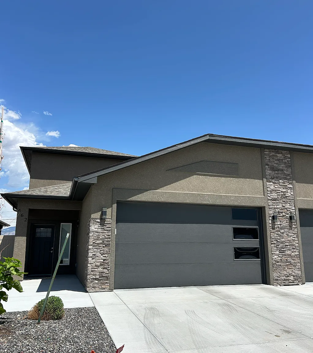 4 bed, 1750 sqft, $2,950 — Photo 1